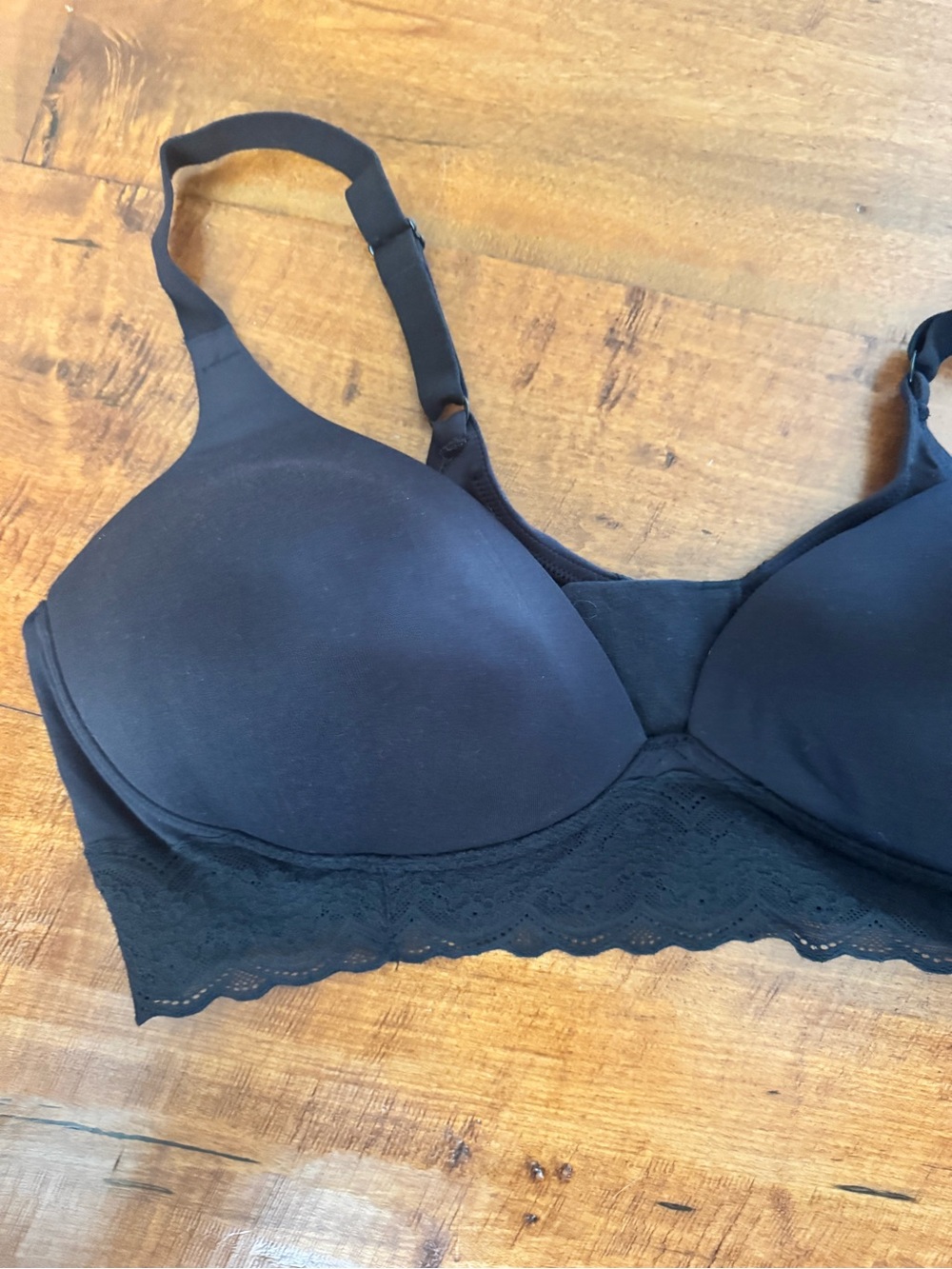 Warner's Black Lace-Band Wireless Comfort Bra - Picture 2 of 9